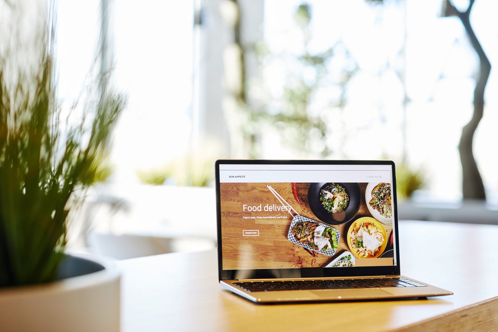 strona internetowa dla firmy w UK pomaga zdobywać klientów